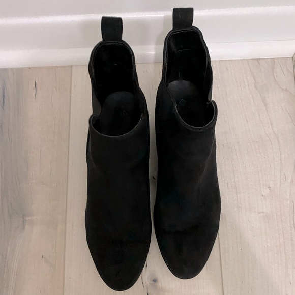 Women’s Size 7 Black Suede Booties (Call It Spring Shoes) - Picture 2 of 4